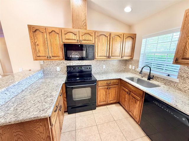 1220 MYRTLE AVENUE, St Cloud, FL 34771