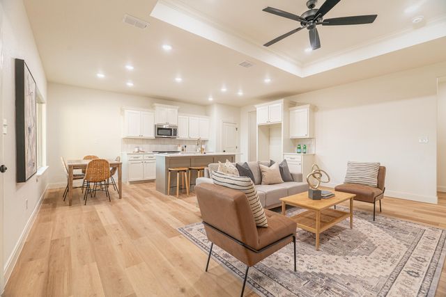 6907 14th Street, Lubbock, TX 79416