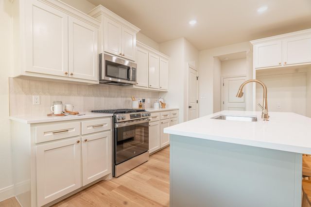 6907 14th Street, Lubbock, TX 79416