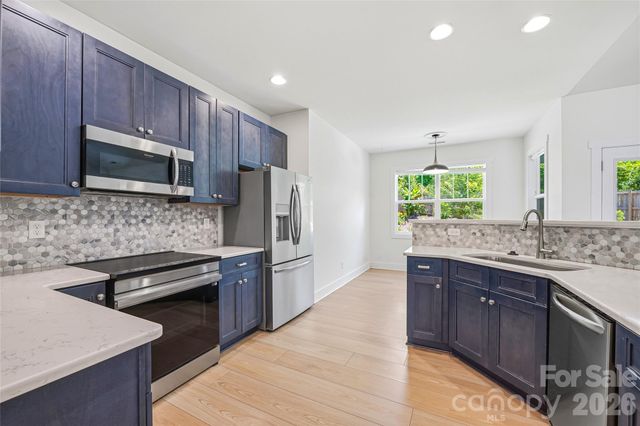 97 Spence Drive, Hendersonville, NC 28739