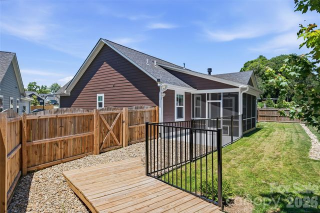 97 Spence Drive, Hendersonville, NC 28739