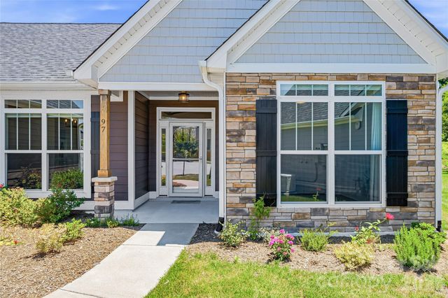 97 Spence Drive, Hendersonville, NC 28739