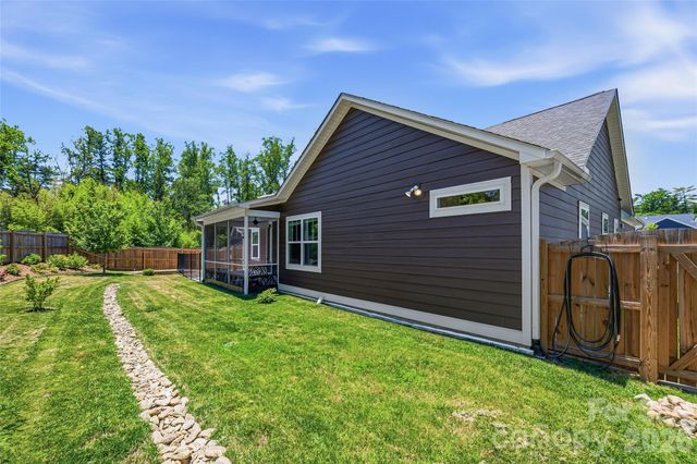 97 Spence Drive, Hendersonville, NC 28739