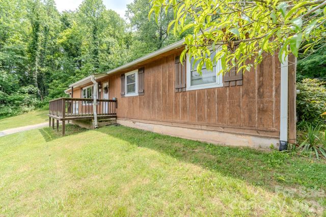 84 English Road, Spruce Pine, NC 28777