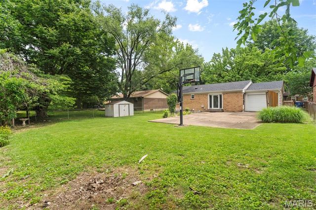 2153 Northern Limits Drive, Florissant, MO 63031