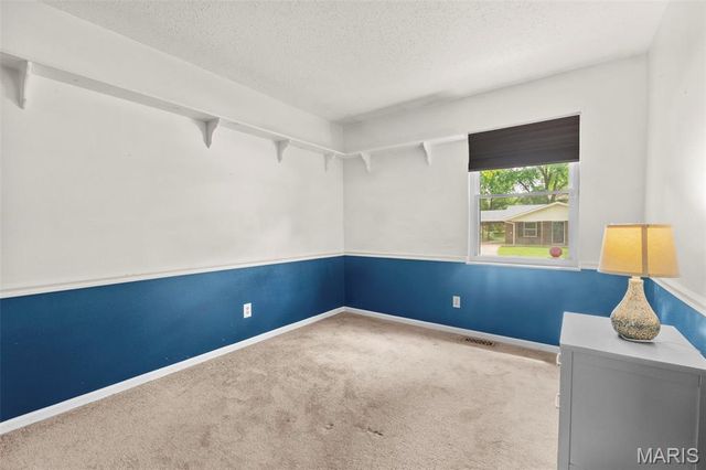 2153 Northern Limits Drive, Florissant, MO 63031