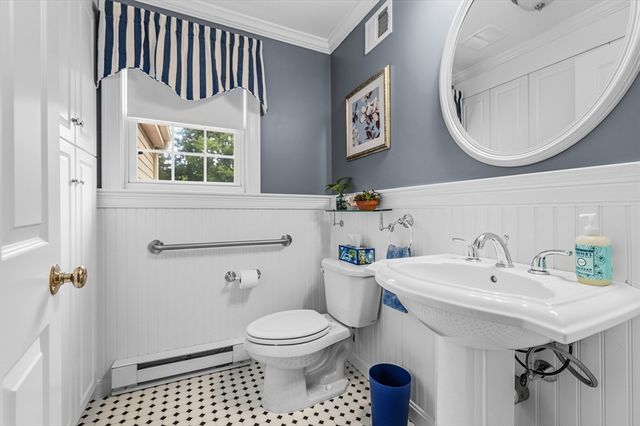 25 Pamden Ln, Seekonk, MA 02771