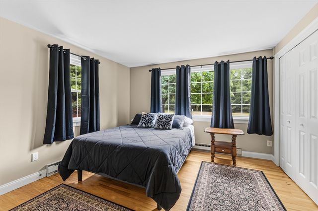 25 Pamden Ln, Seekonk, MA 02771
