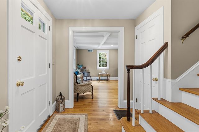 25 Pamden Ln, Seekonk, MA 02771