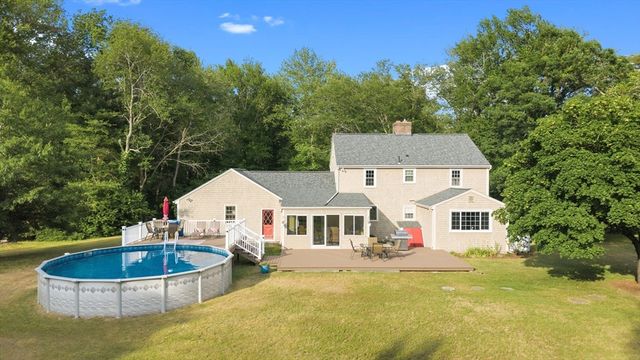 25 Pamden Ln, Seekonk, MA 02771