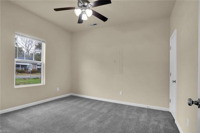 2812 Mark ST, Chesapeake, VA 23324