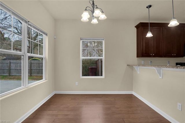 2812 Mark ST, Chesapeake, VA 23324