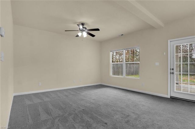 2812 Mark ST, Chesapeake, VA 23324