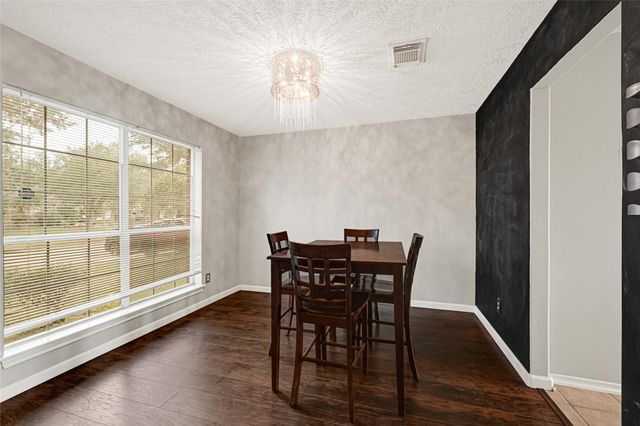 5707 Meadow Breeze Lane, Rosharon, TX 77583