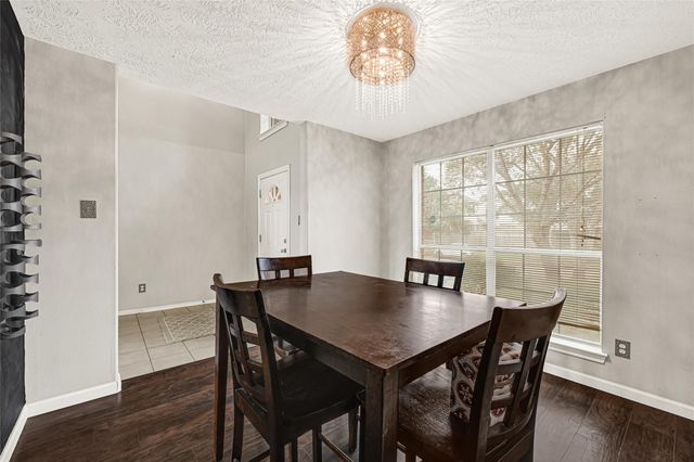 5707 Meadow Breeze Lane, Rosharon, TX 77583