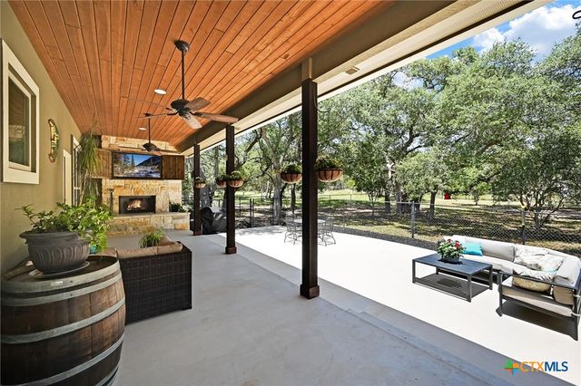 281 Kellog, Fischer, TX 78623