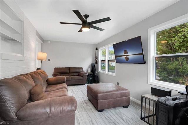 3912 Rumford Ln, Virginia Beach, VA 23452