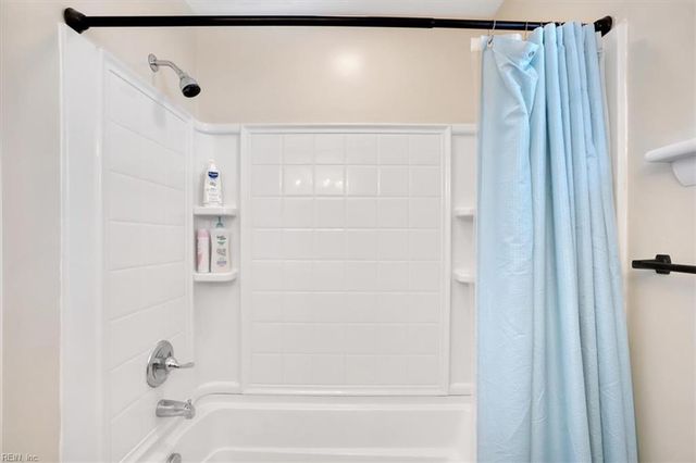 3912 Rumford Ln, Virginia Beach, VA 23452