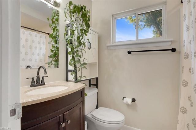 3912 Rumford Ln, Virginia Beach, VA 23452