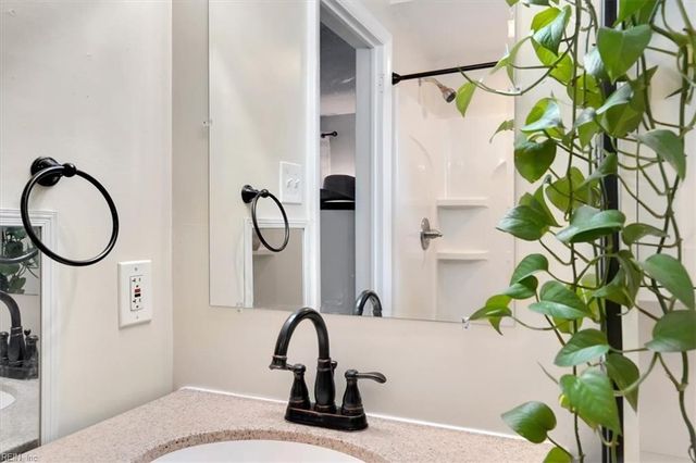 3912 Rumford Ln, Virginia Beach, VA 23452