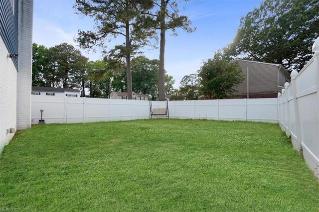 3912 Rumford Ln, Virginia Beach, VA 23452