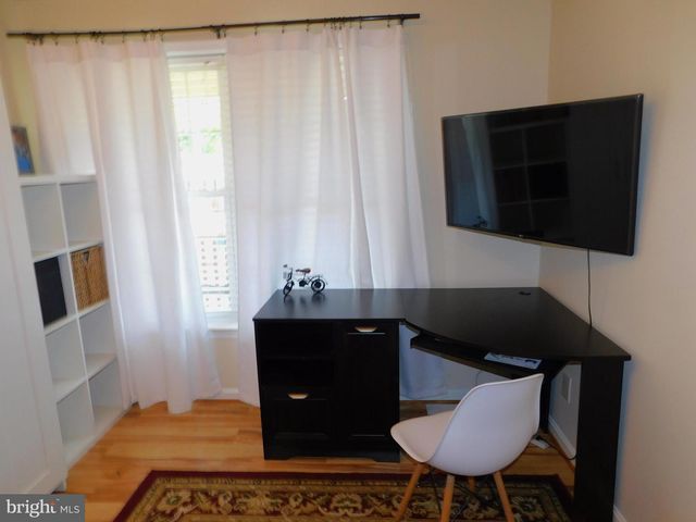 142 MANSFIELD ST, Fredericksburg, VA 22408