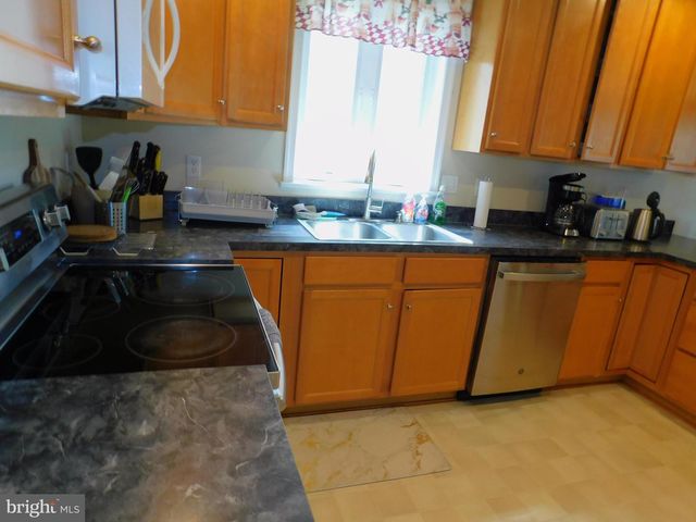 142 MANSFIELD ST, Fredericksburg, VA 22408