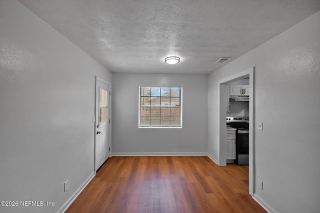 1111 UNDERHILL Drive, Jacksonville, FL 32211