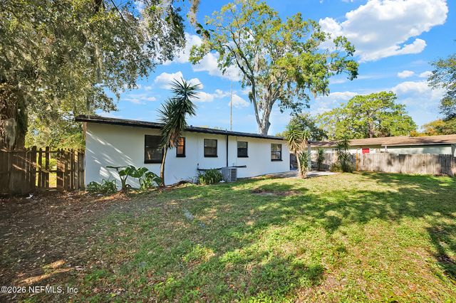 1111 UNDERHILL Drive, Jacksonville, FL 32211