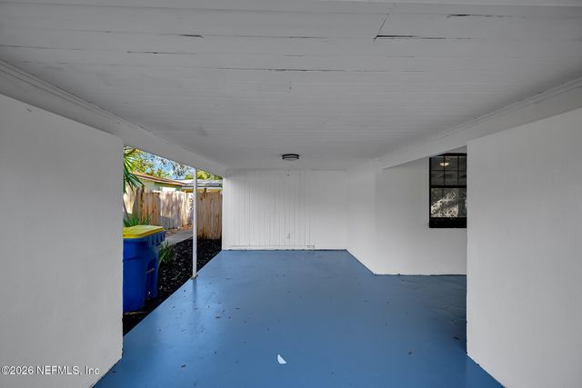 1111 UNDERHILL Drive, Jacksonville, FL 32211