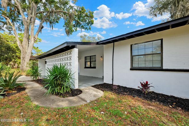 1111 UNDERHILL Drive, Jacksonville, FL 32211