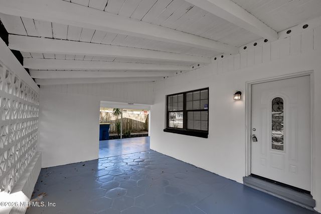 1111 UNDERHILL Drive, Jacksonville, FL 32211