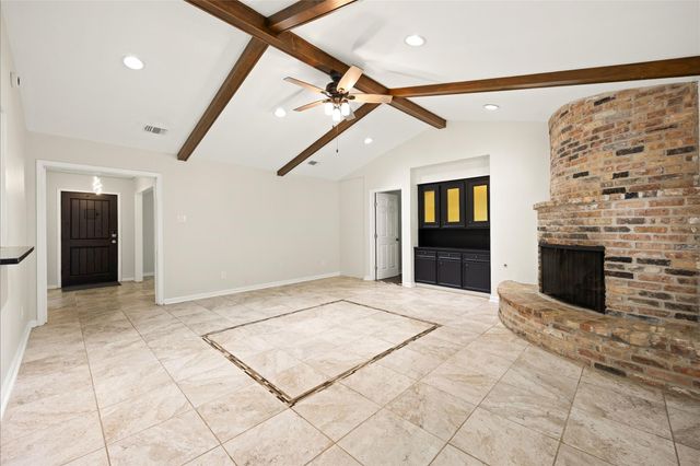 5827 S Braeswood Boulevard, Houston, TX 77096