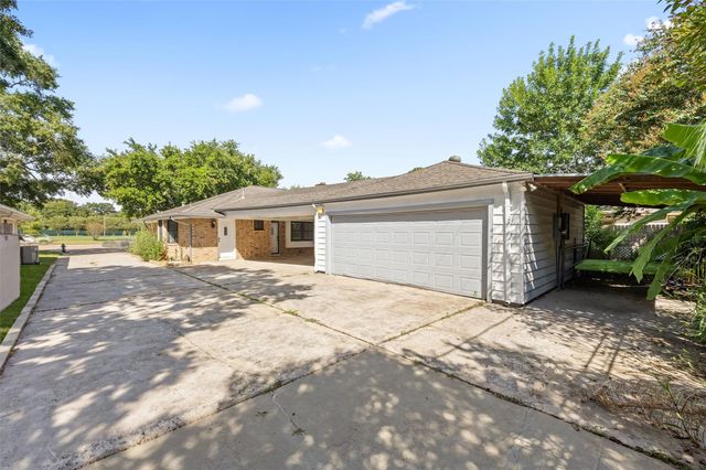 5827 S Braeswood Boulevard, Houston, TX 77096