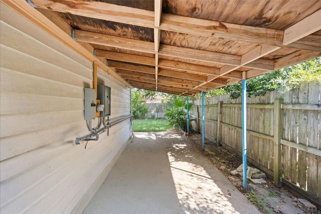 5827 S Braeswood Boulevard, Houston, TX 77096