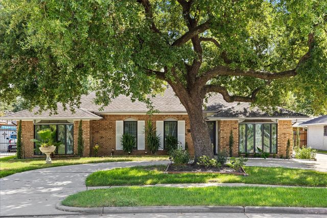 5827 S Braeswood Boulevard, Houston, TX 77096