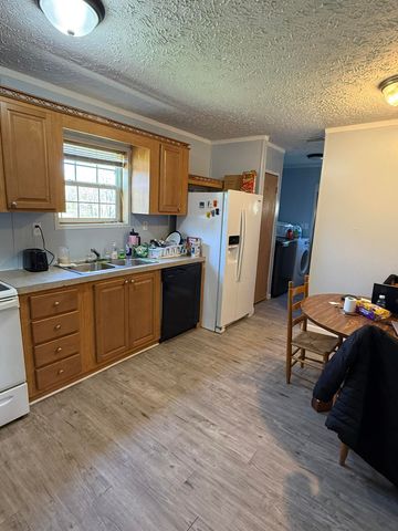 7299 Ida Road, Albany, KY 42602