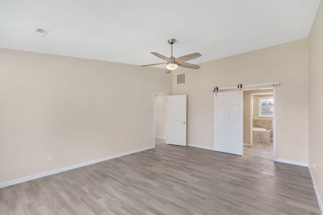 1811 S 22nd Street, Rogers, AR 72758