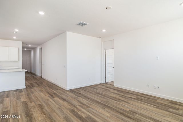 17589 W TURQUOISE Avenue, Waddell, AZ 85355