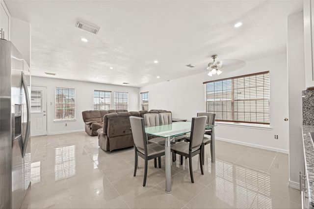 15707 Crooked Arrow Drive, Sugar Land, TX 77498