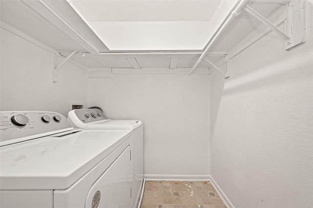 15707 Crooked Arrow Drive, Sugar Land, TX 77498