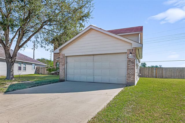15707 Crooked Arrow Drive, Sugar Land, TX 77498