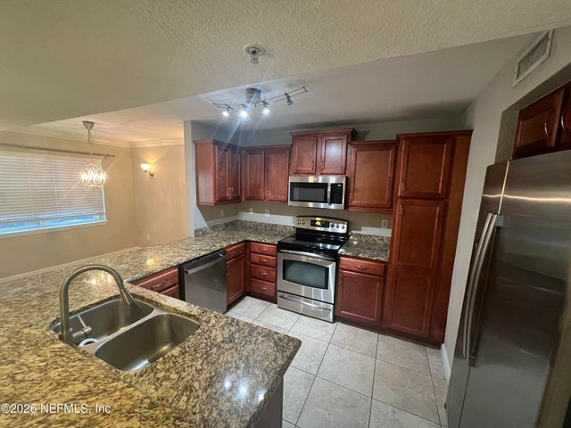 108 LAGUNA VILLAS Boulevard D15, Jacksonville Beach, FL 32250