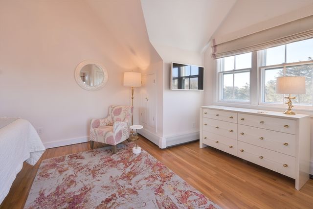 63 Monomoy Rd _, Nantucket, MA 02554