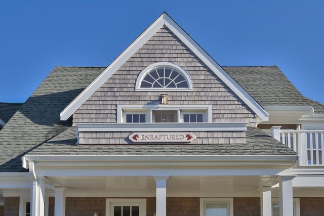 63 Monomoy Rd _, Nantucket, MA 02554