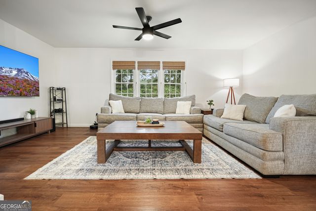 83 Donna Lane, Dallas, GA 30157