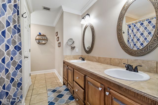 118 Ocho Rios Lane, Scott, LA 70583