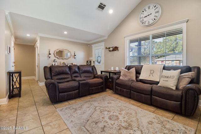 118 Ocho Rios Lane, Scott, LA 70583