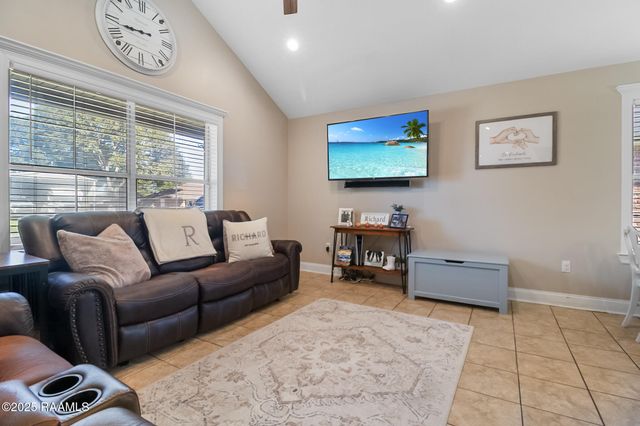 118 Ocho Rios Lane, Scott, LA 70583