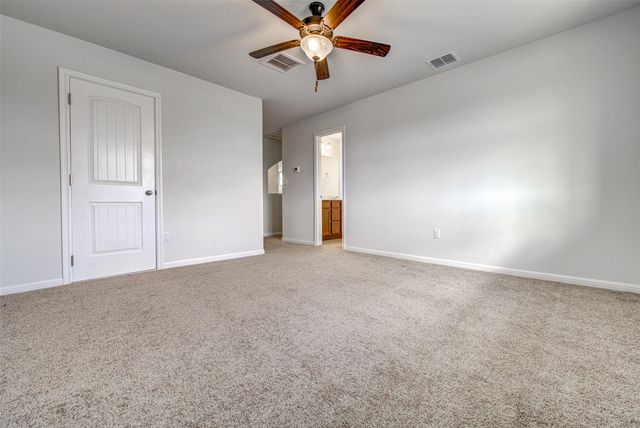 217 Pelican Bay CIR, Kyle, TX 78640